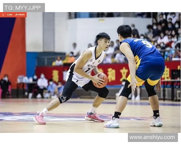 CUBA赛场精彩对决广东工业大学挑战江西师范大学篮球实力较量